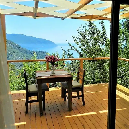 موتيل Kabak Misafir Evi فاراليا