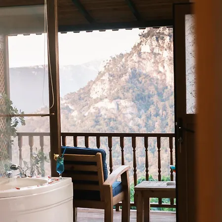 موتيل Kabak Misafir Evi فاراليا
